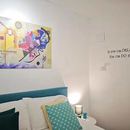 Apartment Giallosole